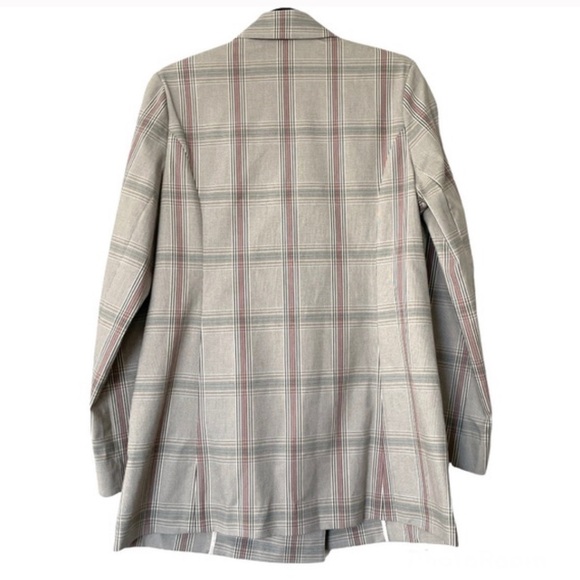 New!! ⭐️💞 Cabi Sleuth Blazer - Picture 10 of 13